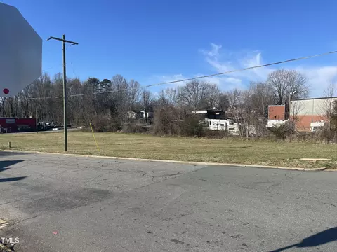 1147 E Webb Ave, Burlington, NC 27217 photo 8