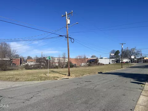 1147 E Webb Ave, Burlington, NC 27217 photo 6
