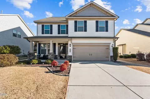 521 Applecross Dr, Mebane, NC 27302