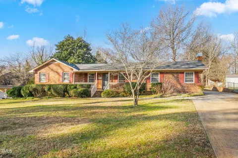 2909 Marlborough Rd, Burlington, NC 27215