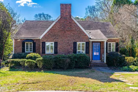 903 Lake Boone Trl, Raleigh, NC 27607