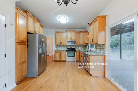 4806 Lazyriver Dr, Durham, NC 27712 photo 12