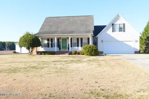 220 Naylors School Rd, Roseboro, NC 28382