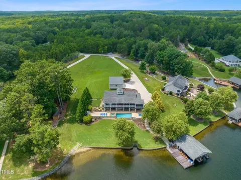 212 Lori Ln, Semora, NC 27343