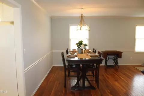 Dining - 3508 Morningside Dr, Raleigh, NC 27607 photo 2 of 4