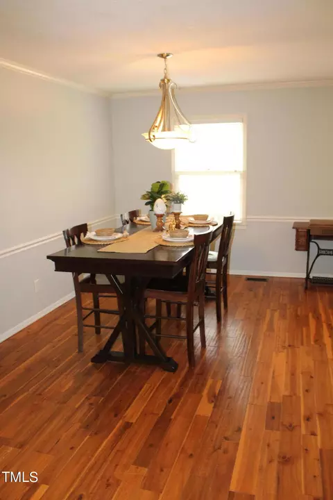 Dining - 3508 Morningside Dr, Raleigh, NC 27607 photo 3 of 4