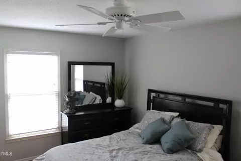 Bedroom - 3508 Morningside Dr, Raleigh, NC 27607 photo 3 of 8