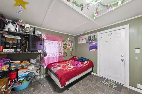 1008 E Harnett St, Dunn, NC 28334 photo 4