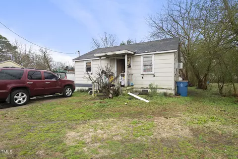1008 E Harnett St, Dunn, NC 28334 photo 13