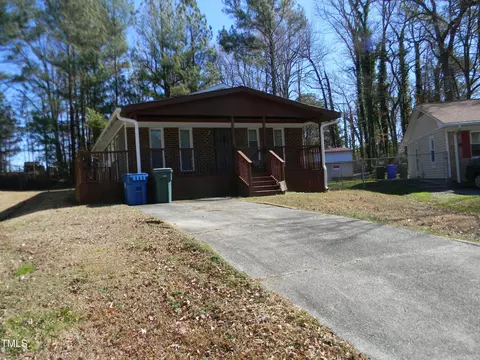 3720 Four Seasons Drive Dr, Durham, NC 27707