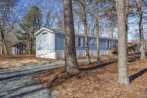 725 Lipscomb Rd, Angier, NC 27501
