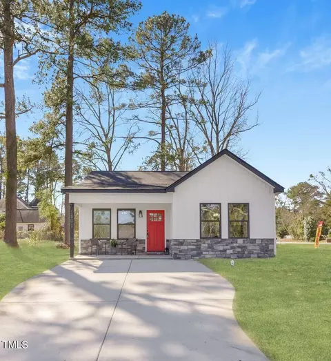 1801 Truman Ave, Kinston, NC 28501