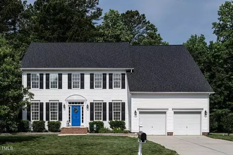 1432 Fairfax Woods Dr, Apex, NC 27502