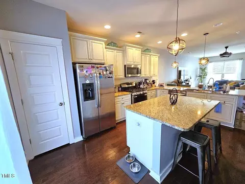 7904 Allscott Way, Raleigh, NC 27612 photo 6
