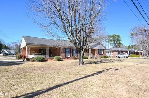 1101 Guy Ave, Dunn, NC 28334 photo 4