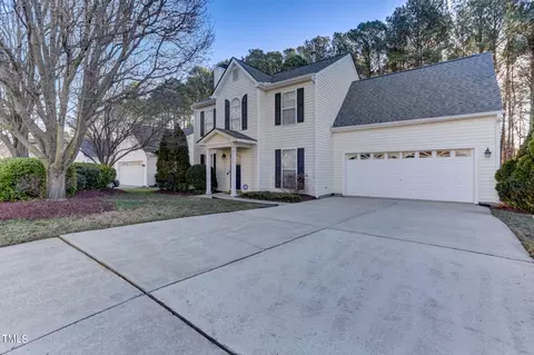 9500 Erinsbrook Dr, Raleigh, NC 27617