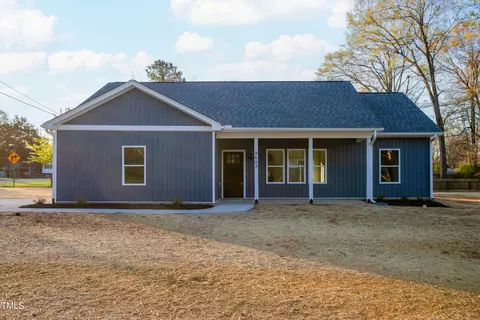 2602 Evergreen Ln, Burlington, NC 27215