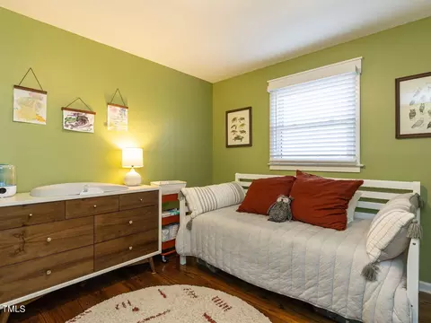 Bedroom - 125 Crestview Dr, Durham, NC 27712 photo 4 of 6