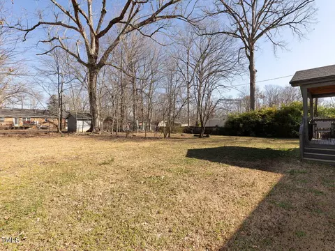 Exterior - 125 Crestview Dr, Durham, NC 27712 photo 7 of 9