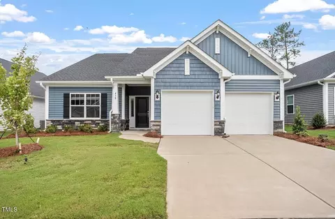 438 N Maple Walk Dr #124, Garner, NC 27529