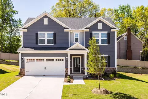 145 Hickory Grove Dr, Sanford, NC 27330