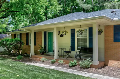 400 Northclift Dr, Raleigh, NC 27609