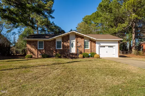 1005 N B N Magnolia Ave, Dunn, NC 28334