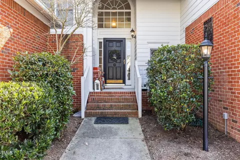 39 Lake Vlg, Durham, NC 27713