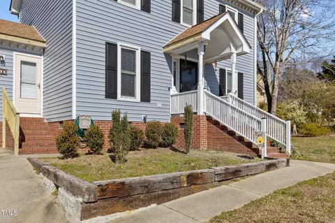 102 Eagle Tavern Dr, Garner, NC 27529 photo 4