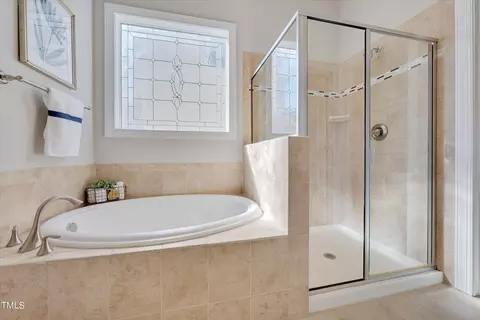 Bath - 325 Austin View Blvd, Wake Forest, NC 27587 photo 2 of 6
