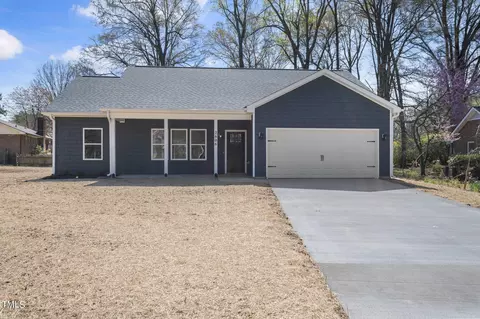2606 Evergreen Ln, Burlington, NC 27215
