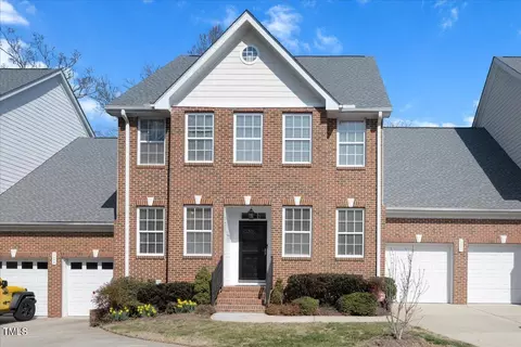 127 Alden Village Ct, Cary, NC 27519