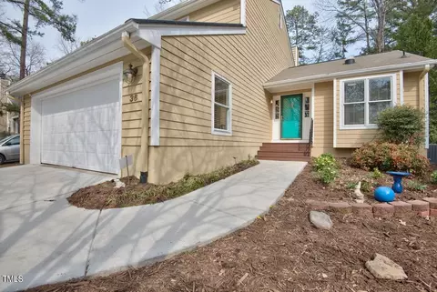 36 Clover Dr, Chapel Hill, NC 27517