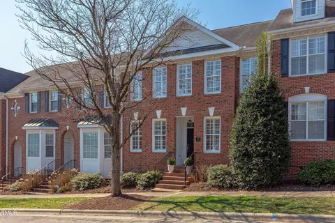 105 Nolen Ln, Chapel Hill, NC 27516