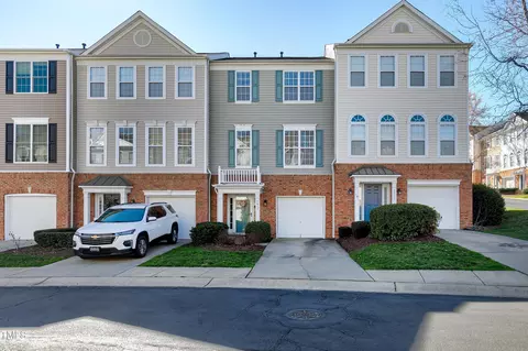 5411 Shady Crest Dr, Raleigh, NC 27613