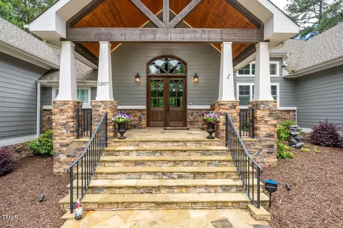 1207 Clearwater Farm Trl, Chapel Hill, NC 27517