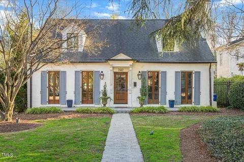 2412 Beechridge Rd, Raleigh, NC 27608