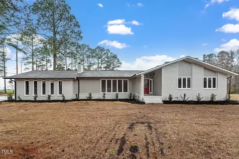 72 Nature Trail Rd, Dunn, NC 28334