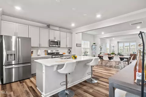 533 Brushford Ln, Wake Forest, NC 27587