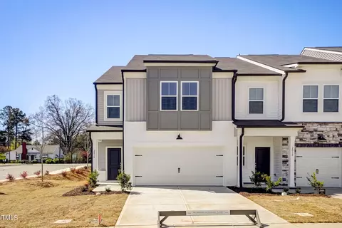 2016 Regal Dr #80, Durham, NC 27703