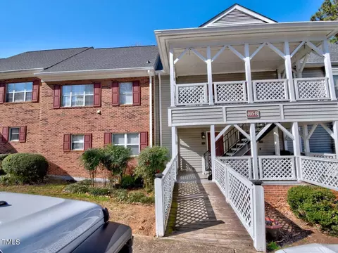 405 Gooseneck Dr #B3, Cary, NC 27513