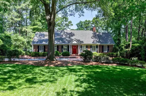208 Glasgow Rd, Cary, NC 27511