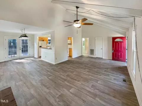 111 Cameron Ct, Cary, NC 27511 photo 6
