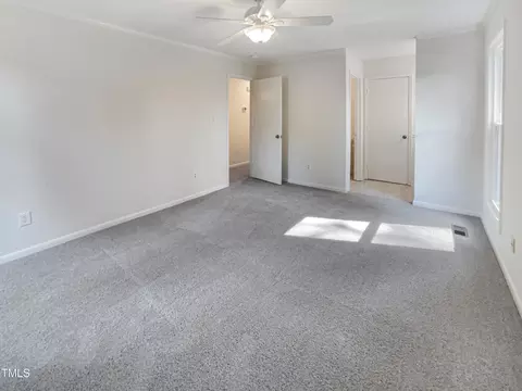111 Cameron Ct, Cary, NC 27511 photo 12