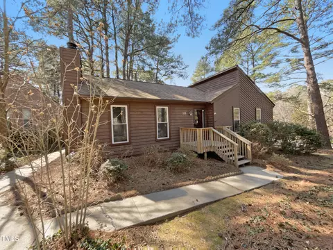 111 Cameron Ct, Cary, NC 27511 photo 1