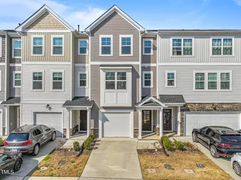 717 Shining Ray Ln, Durham, NC 27713