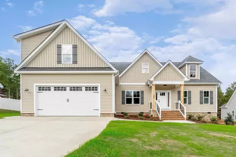 409 Coats Ridge Dr, Benson, NC 27504