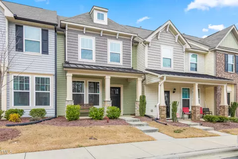 1068 Kenross Dr, Burlington, NC 27215