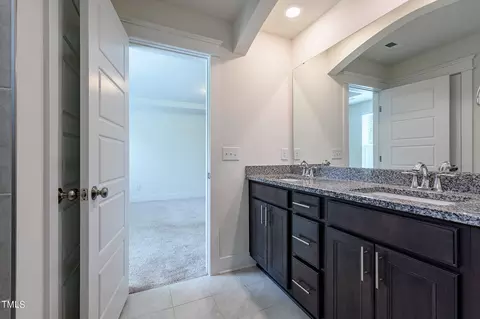 1049 Arbor Edge Ln, Durham, NC 27703 photo 17
