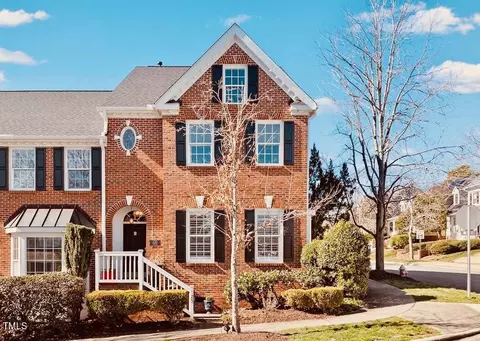 123 Westside Dr, Chapel Hill, NC 27516